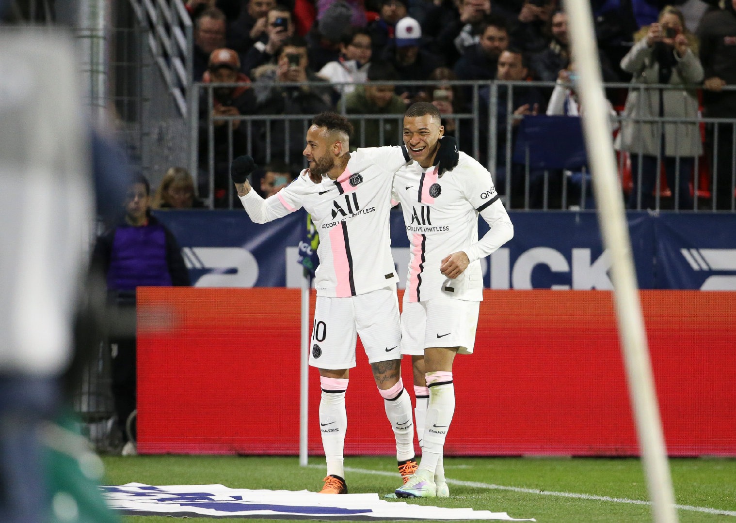 把防线撕开 把防线撕开